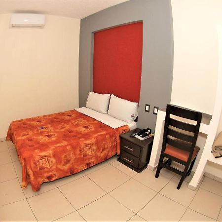 Hotel Jorge Alejandro Guadalajara Ngoại thất bức ảnh