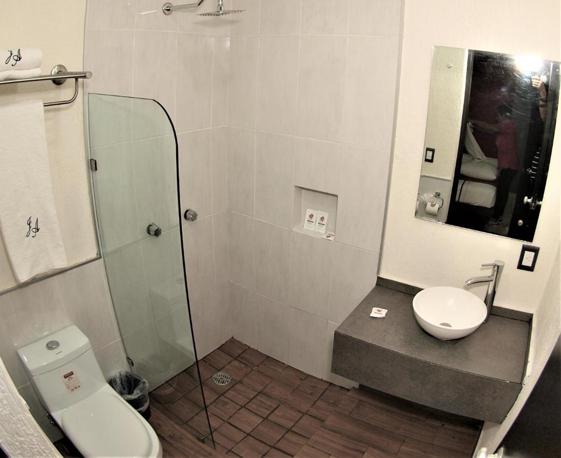 Hotel Jorge Alejandro Guadalajara Ngoại thất bức ảnh
