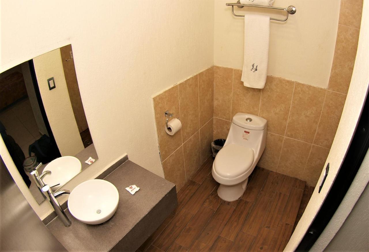 Hotel Jorge Alejandro Guadalajara Ngoại thất bức ảnh