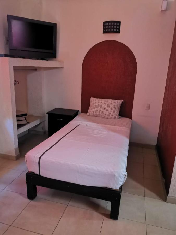Hotel Jorge Alejandro Guadalajara Ngoại thất bức ảnh