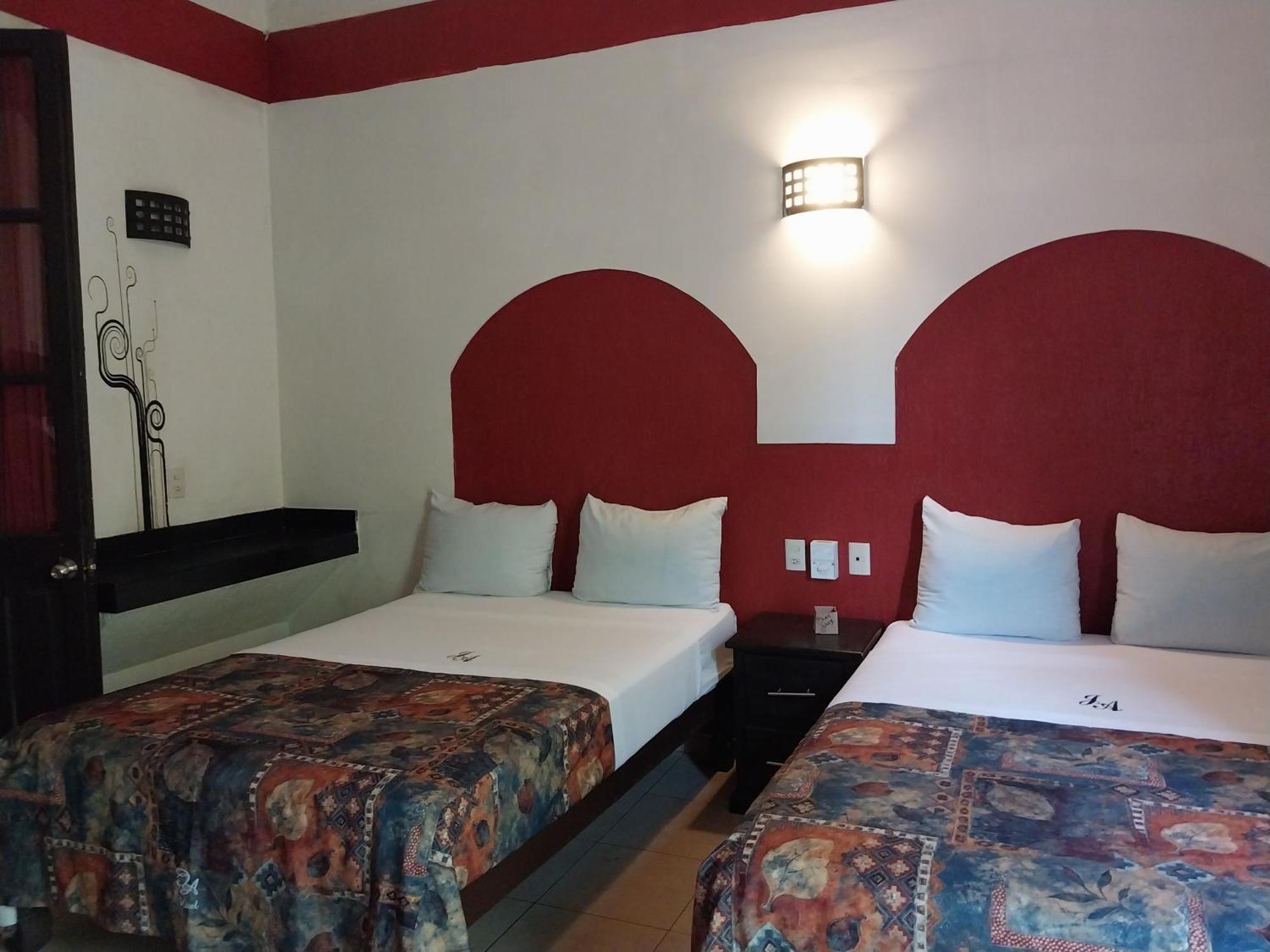 Hotel Jorge Alejandro Guadalajara Ngoại thất bức ảnh