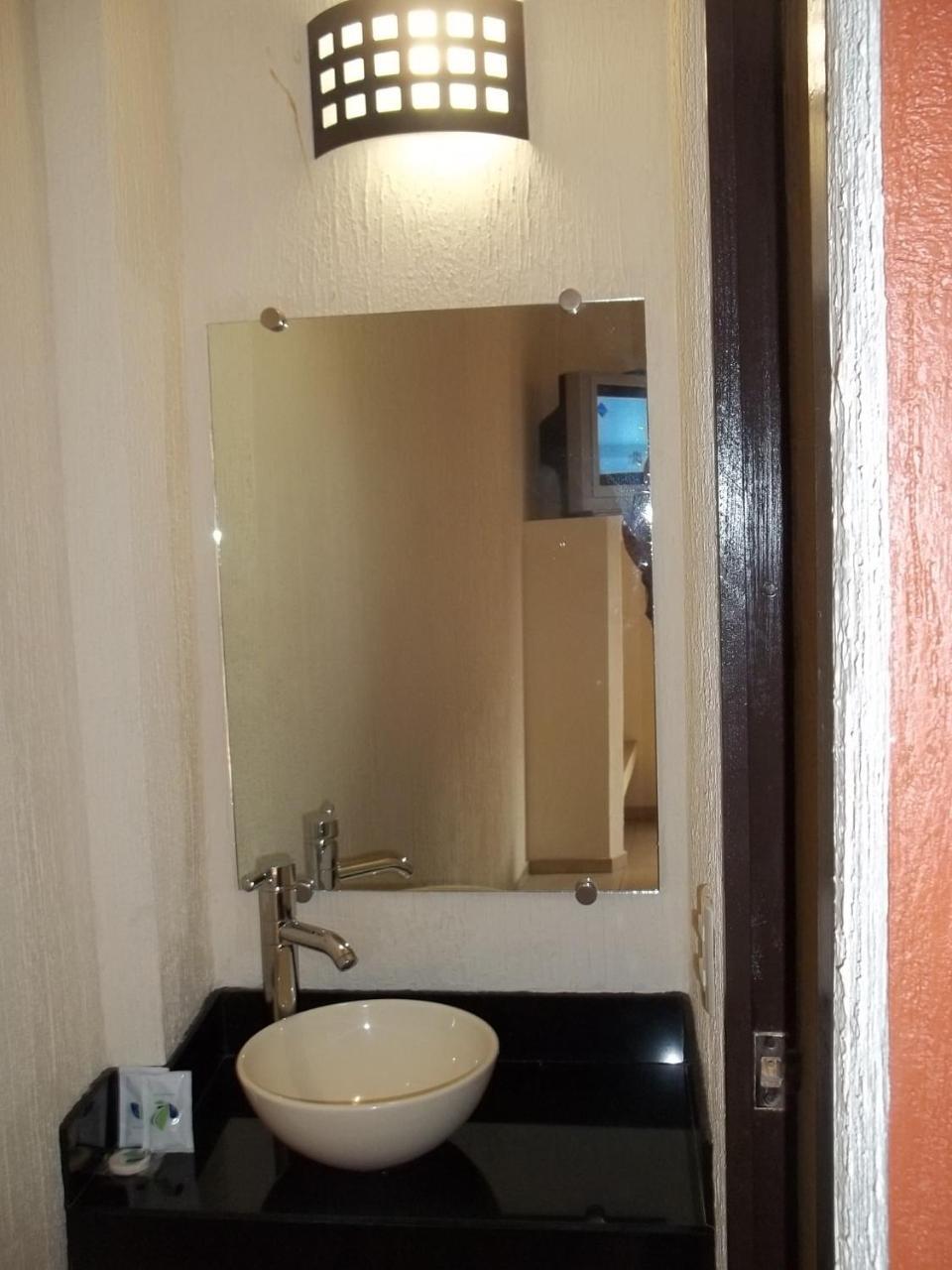 Hotel Jorge Alejandro Guadalajara Ngoại thất bức ảnh